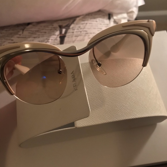 Authentic Prada 2012 Hot Rod Runway Sunglasses - Picture 4 of 8